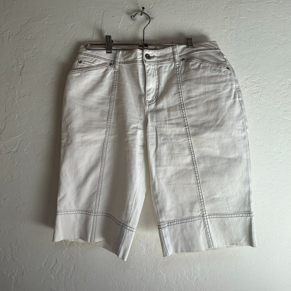 CAbi Jeans Women's Mid Rise Denim Outdoor Casual Bermuda Shorts White 12 NWOT